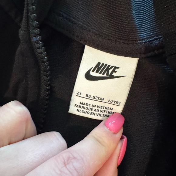 Nike Black Tracksuit with Neon Yellow Logo - Picture 3 of 3